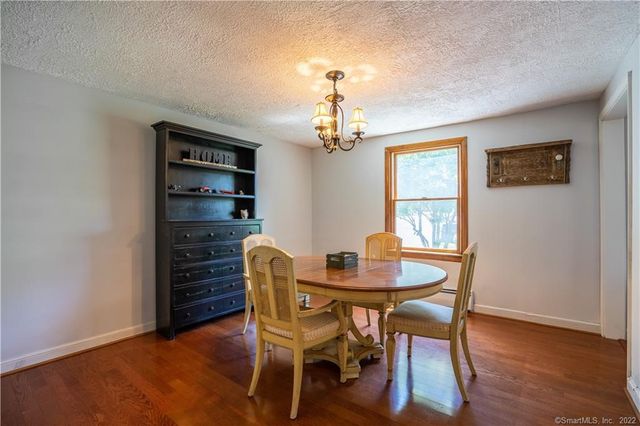 39 Winslow Road, Cheshire, CT 06410