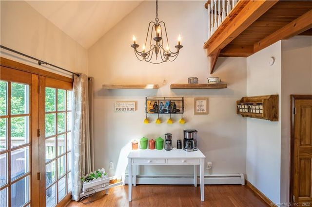 39 Winslow Road, Cheshire, CT 06410