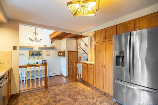 39 Winslow Road, Cheshire, CT 06410