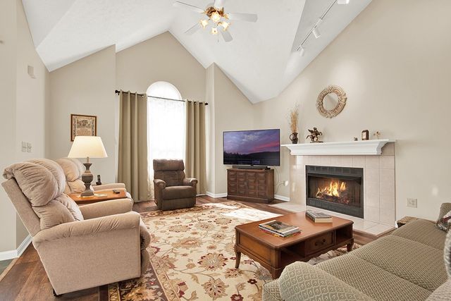 501 Sheridan Ln, Murrysville, PA 15632