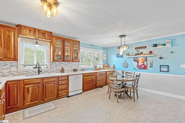 202 Park Road, Belton, SC 29627