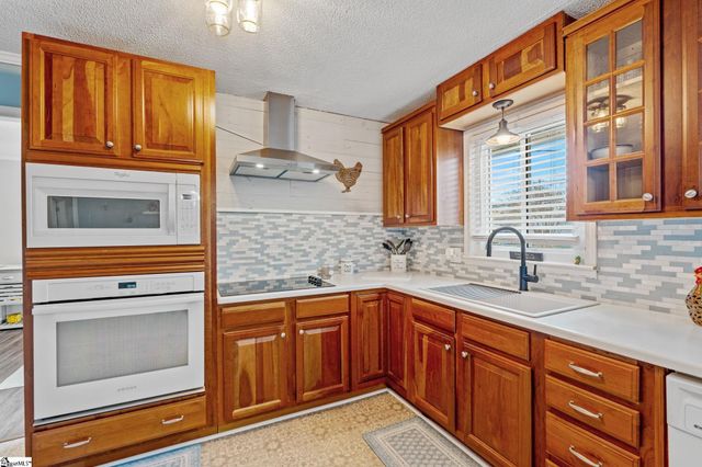 202 Park Road, Belton, SC 29627