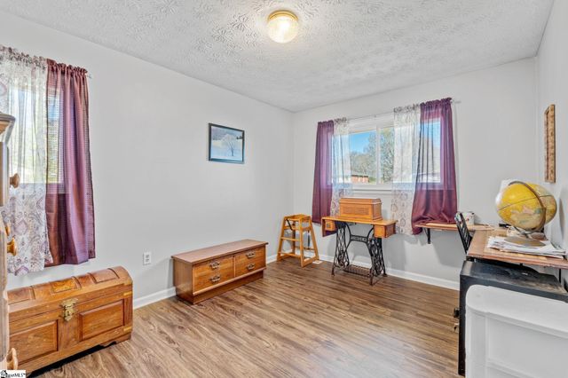 202 Park Road, Belton, SC 29627