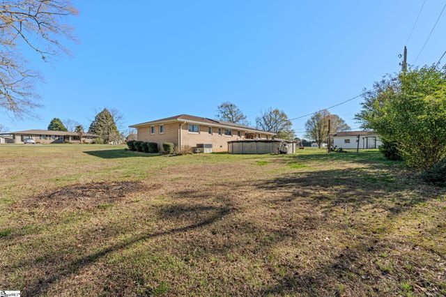 202 Park Road, Belton, SC 29627