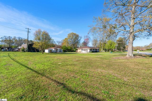 202 Park Road, Belton, SC 29627