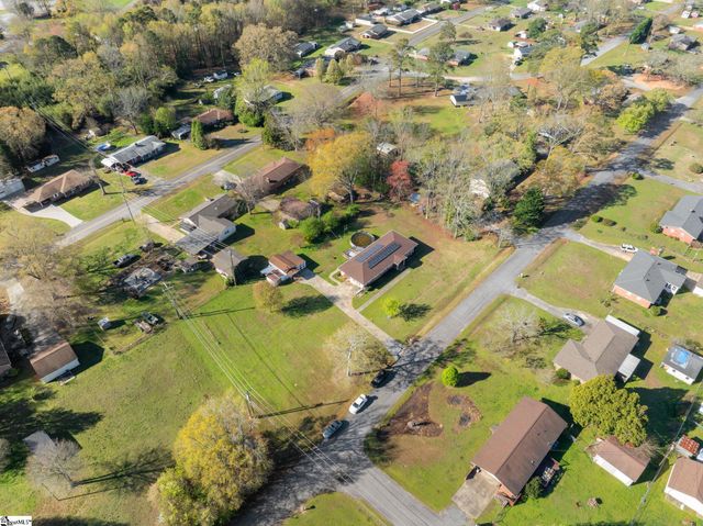 202 Park Road, Belton, SC 29627