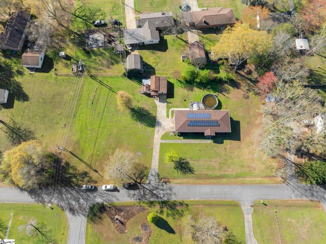 202 Park Road, Belton, SC 29627