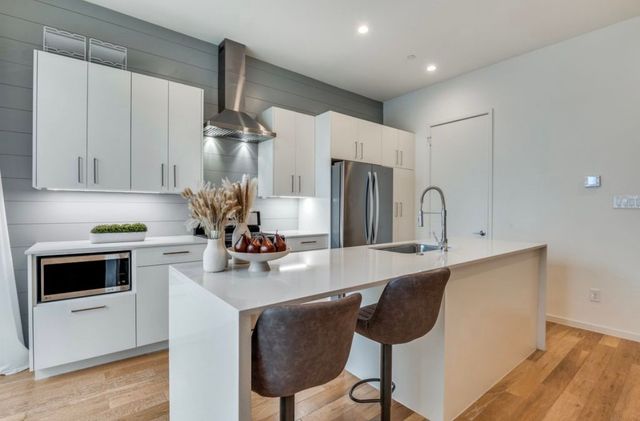 3812 San Jacinto Street 207, Dallas, TX 75204