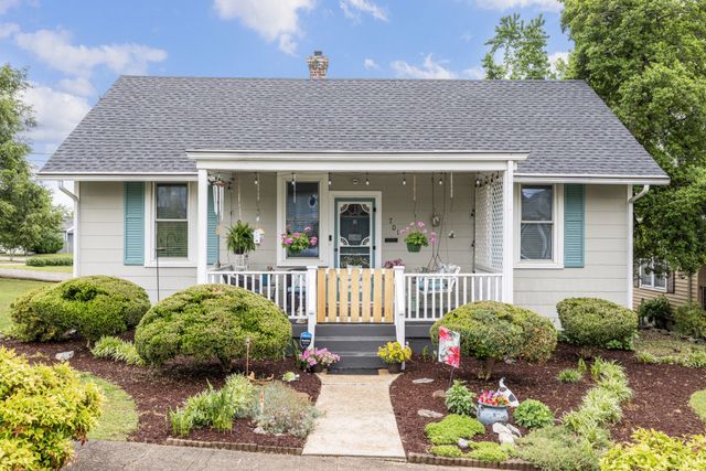 701 Lawrence St, Old Hickory, TN 37138