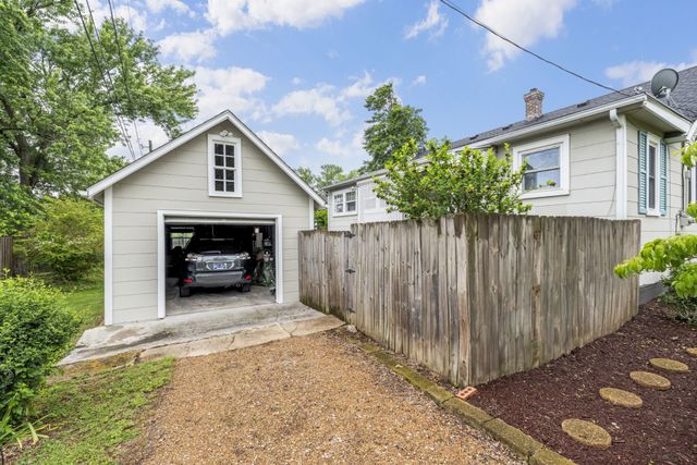 701 Lawrence St, Old Hickory, TN 37138