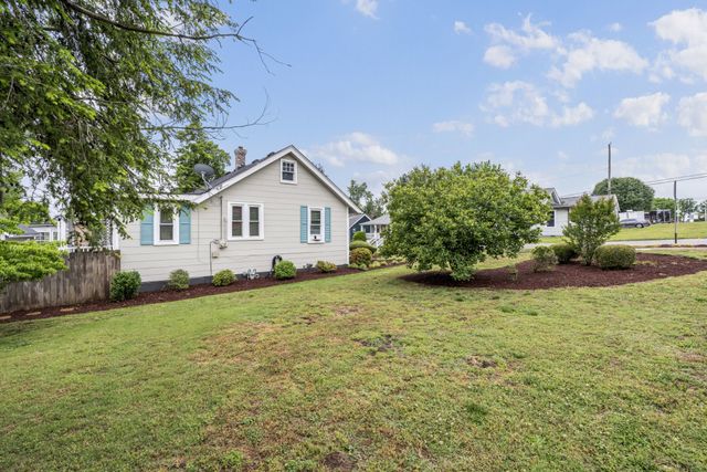 701 Lawrence St, Old Hickory, TN 37138