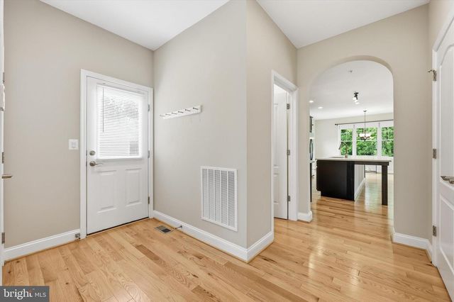 2924 MILL ISLAND PKWY, Frederick, MD 21701