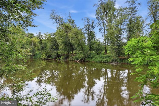 2924 MILL ISLAND PKWY, Frederick, MD 21701