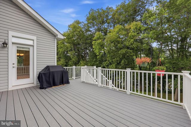 2924 MILL ISLAND PKWY, Frederick, MD 21701