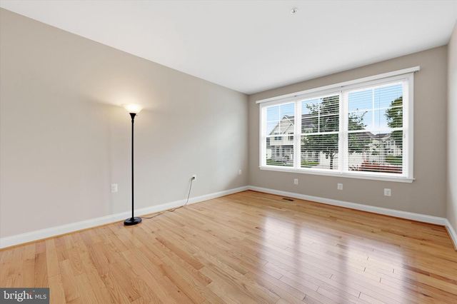 2924 MILL ISLAND PKWY, Frederick, MD 21701