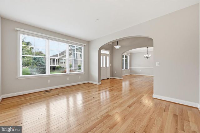 2924 MILL ISLAND PKWY, Frederick, MD 21701