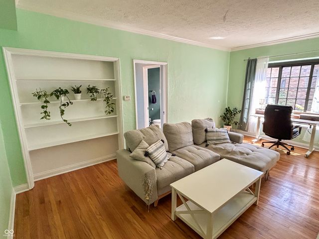 5347 N College Avenue 214, Indianapolis, IN 46220