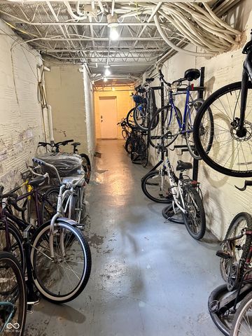 5347 N College Avenue 214, Indianapolis, IN 46220