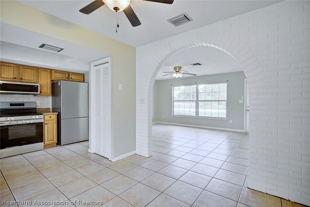1537 Vicki Drive, Sebring, FL 33870
