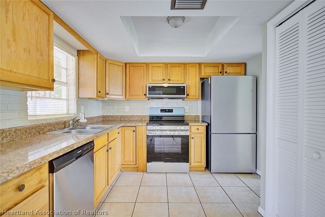 1537 Vicki Drive, Sebring, FL 33870