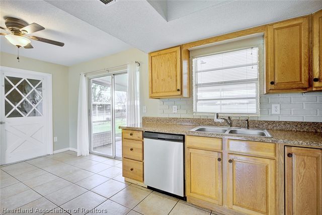 1537 Vicki Drive, Sebring, FL 33870