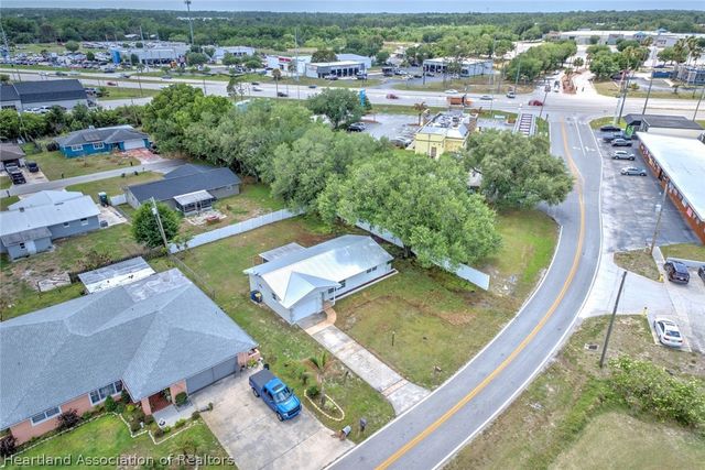 1537 Vicki Drive, Sebring, FL 33870