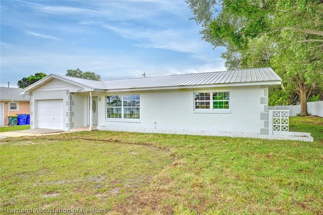 1537 Vicki Drive, Sebring, FL 33870