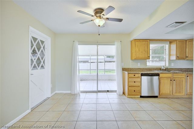 1537 Vicki Drive, Sebring, FL 33870