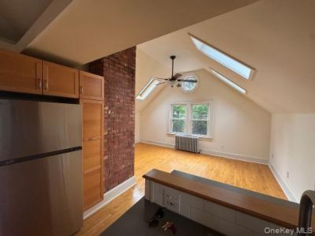 7 Aberdeen Drive, Huntington, NY 11743