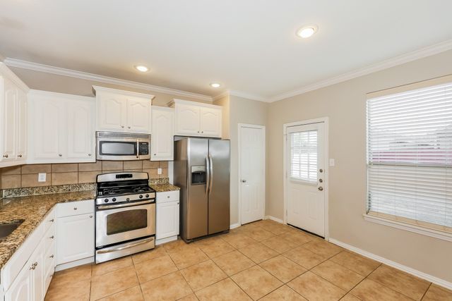 3040 Thicket Bend Court, Fort Worth, TX 76244