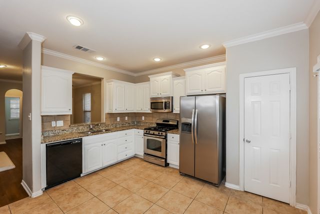 3040 Thicket Bend Court, Fort Worth, TX 76244