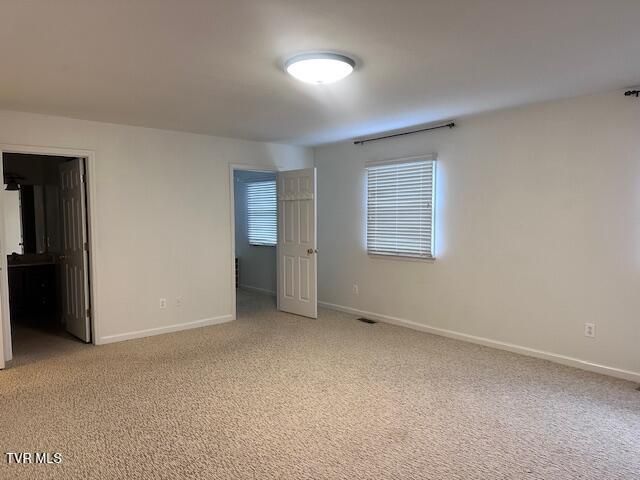 2734 East Oakland Avenue D39, Johnson City, TN 37601