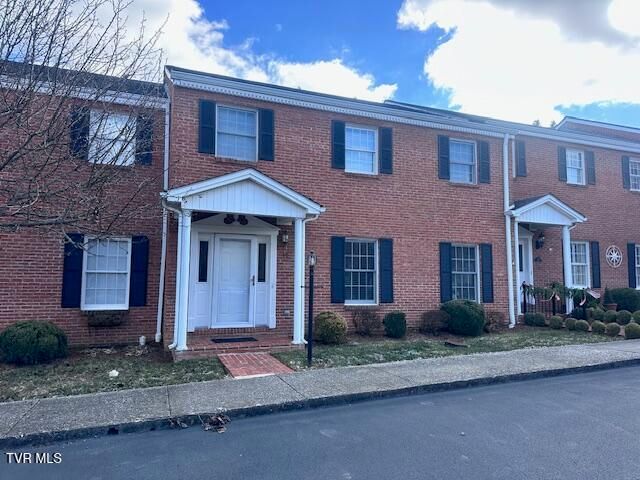 2734 East Oakland Avenue D39, Johnson City, TN 37601