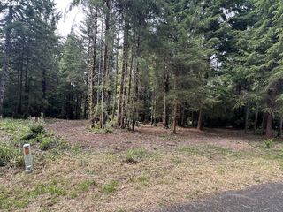 Summerbell Dr 7, Florence, OR 97439