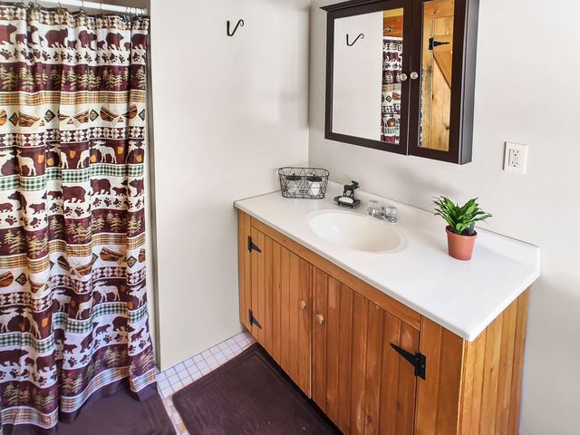 1355 Whitneyville Road, Halifax, VT 05358