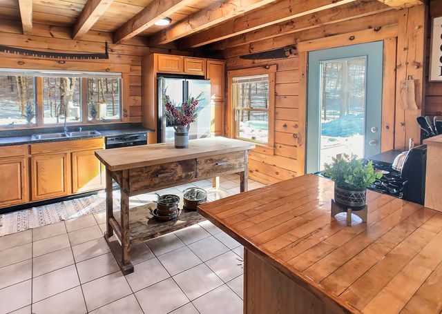 1355 Whitneyville Road, Halifax, VT 05358