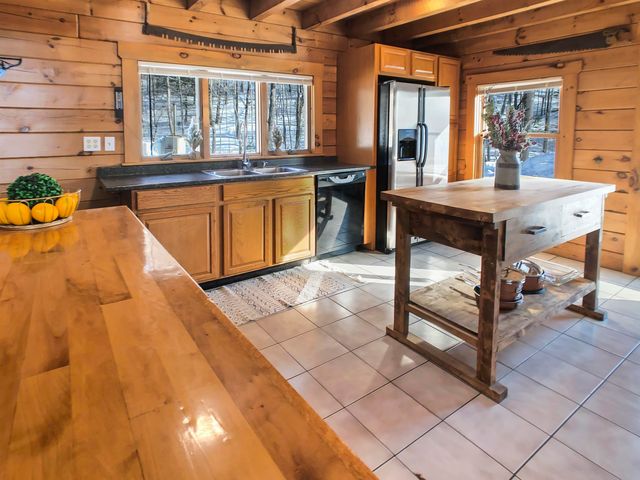 1355 Whitneyville Road, Halifax, VT 05358