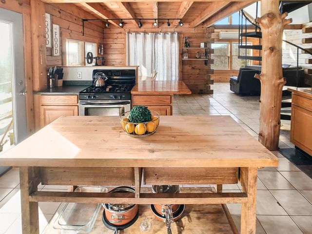 1355 Whitneyville Road, Halifax, VT 05358