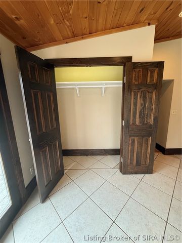 4306 Jones Lane, Floyds Knobs, IN 47119