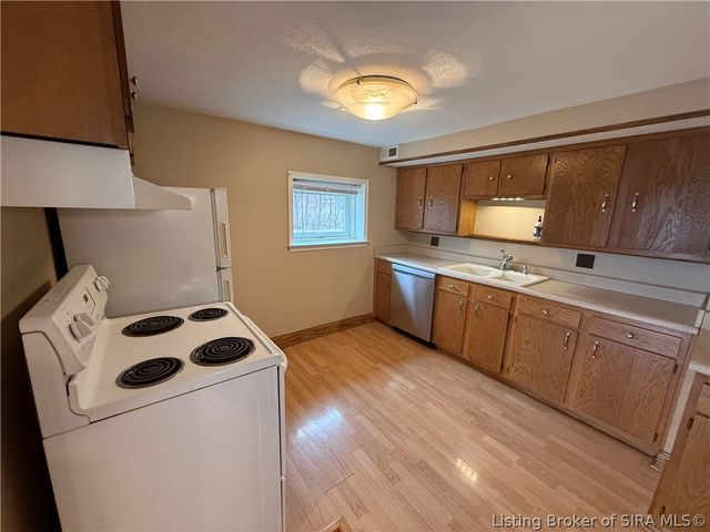 4306 Jones Lane, Floyds Knobs, IN 47119