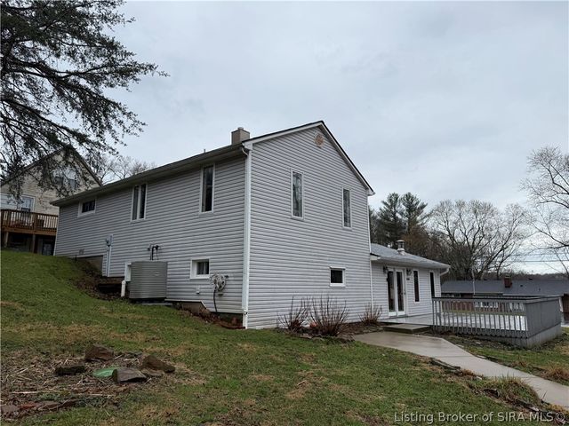 4306 Jones Lane, Floyds Knobs, IN 47119