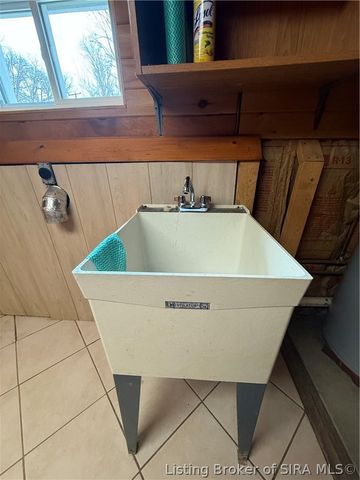 4306 Jones Lane, Floyds Knobs, IN 47119