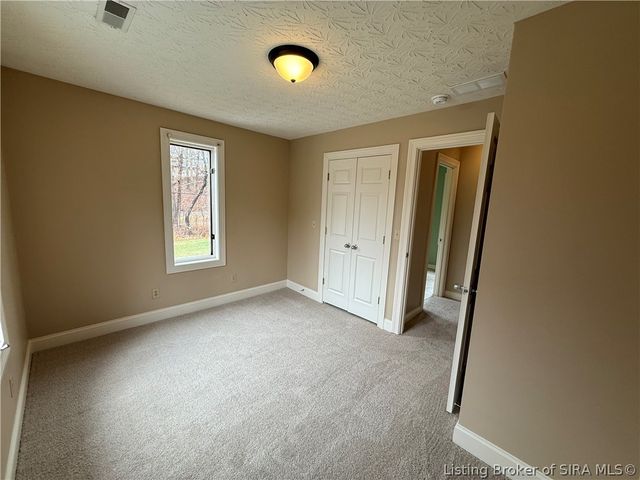 4306 Jones Lane, Floyds Knobs, IN 47119