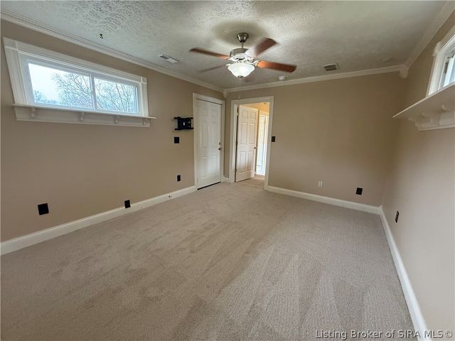 4306 Jones Lane, Floyds Knobs, IN 47119