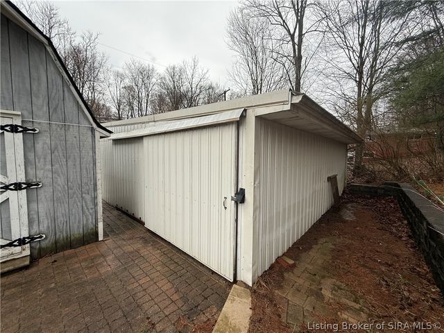 4306 Jones Lane, Floyds Knobs, IN 47119