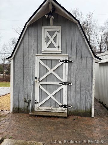 4306 Jones Lane, Floyds Knobs, IN 47119