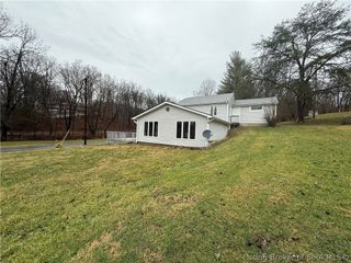 4306 Jones Lane, Floyds Knobs, IN 47119