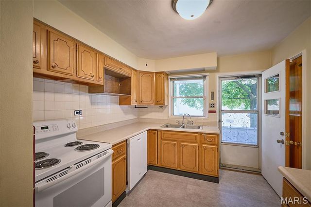 5708 Fyler Avenue, St Louis, MO 63139