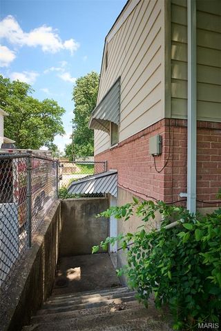 5708 Fyler Avenue, St Louis, MO 63139