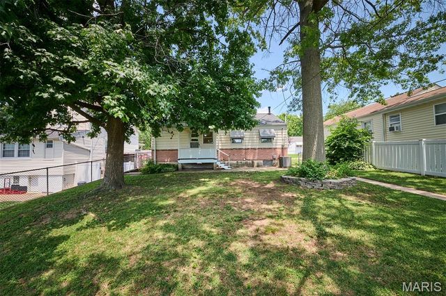 5708 Fyler Avenue, St Louis, MO 63139